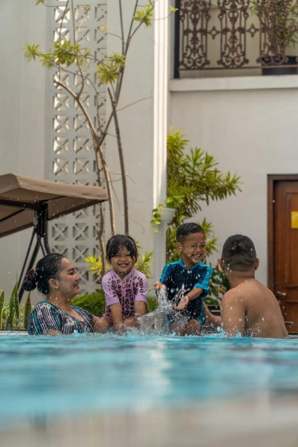 D'Senopati Malioboro Grand Hotel Yogyakarta Luaran gambar