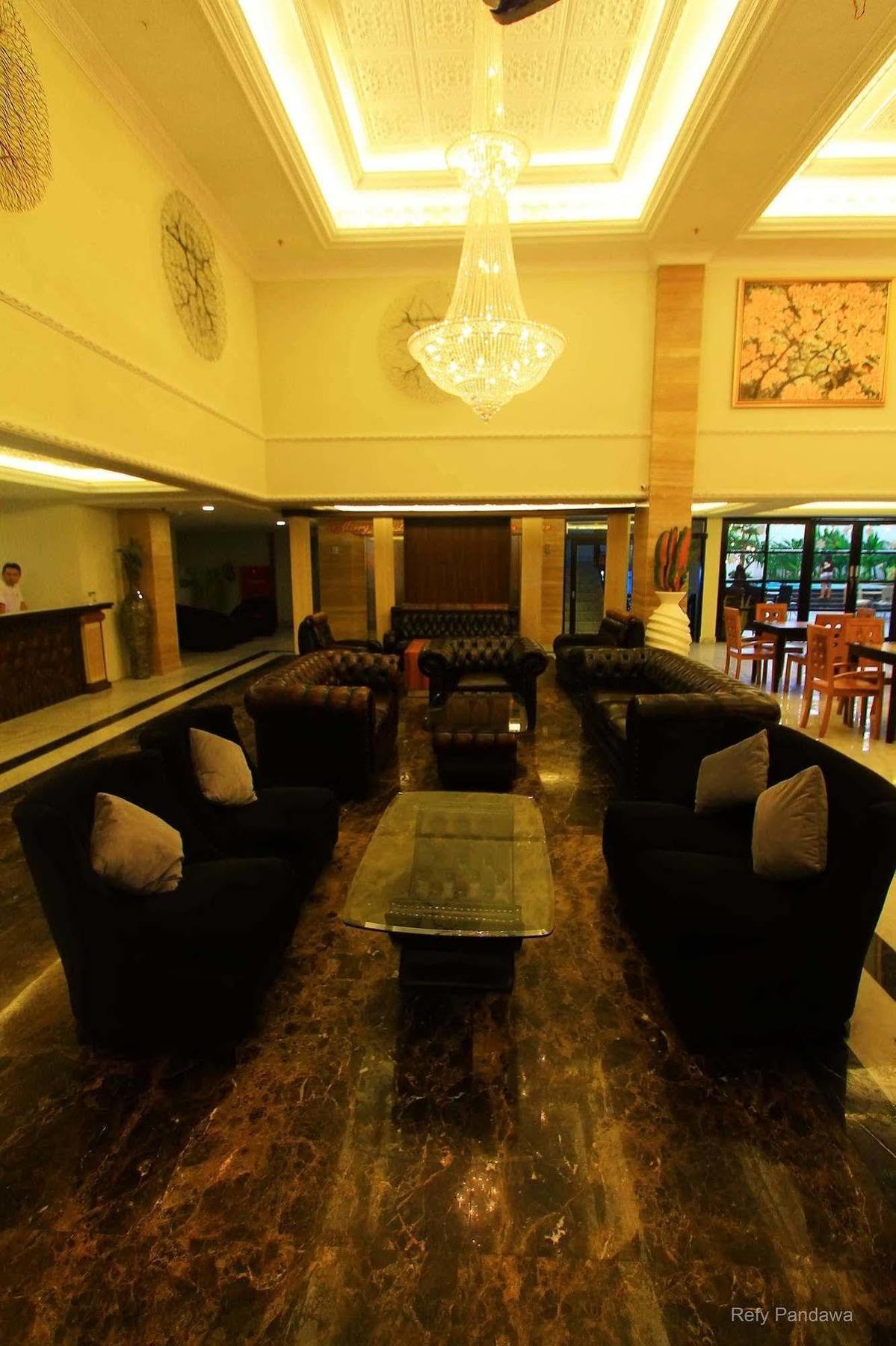 D'Senopati Malioboro Grand Hotel Yogyakarta Luaran gambar