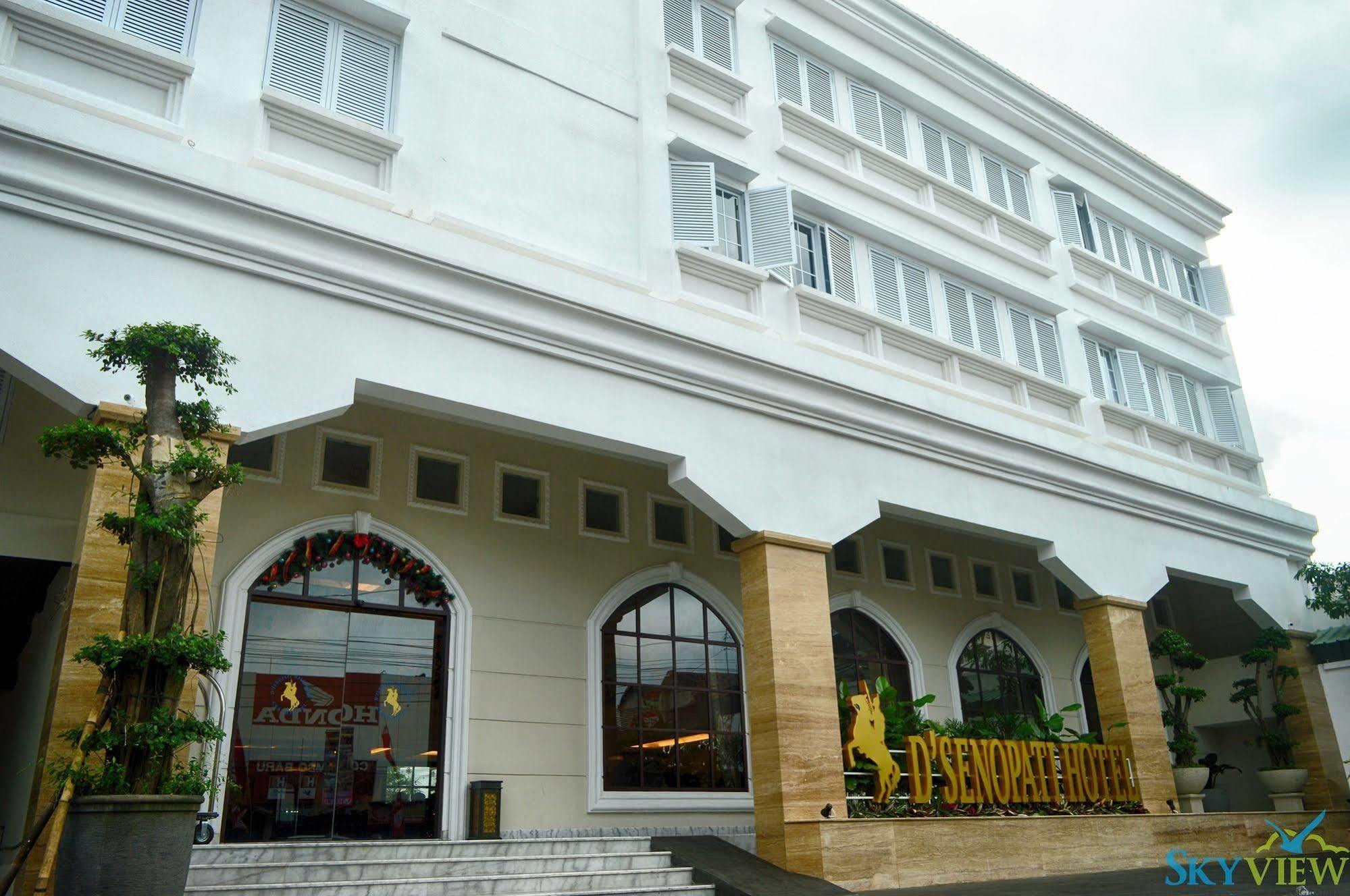 D'Senopati Malioboro Grand Hotel Yogyakarta Luaran gambar
