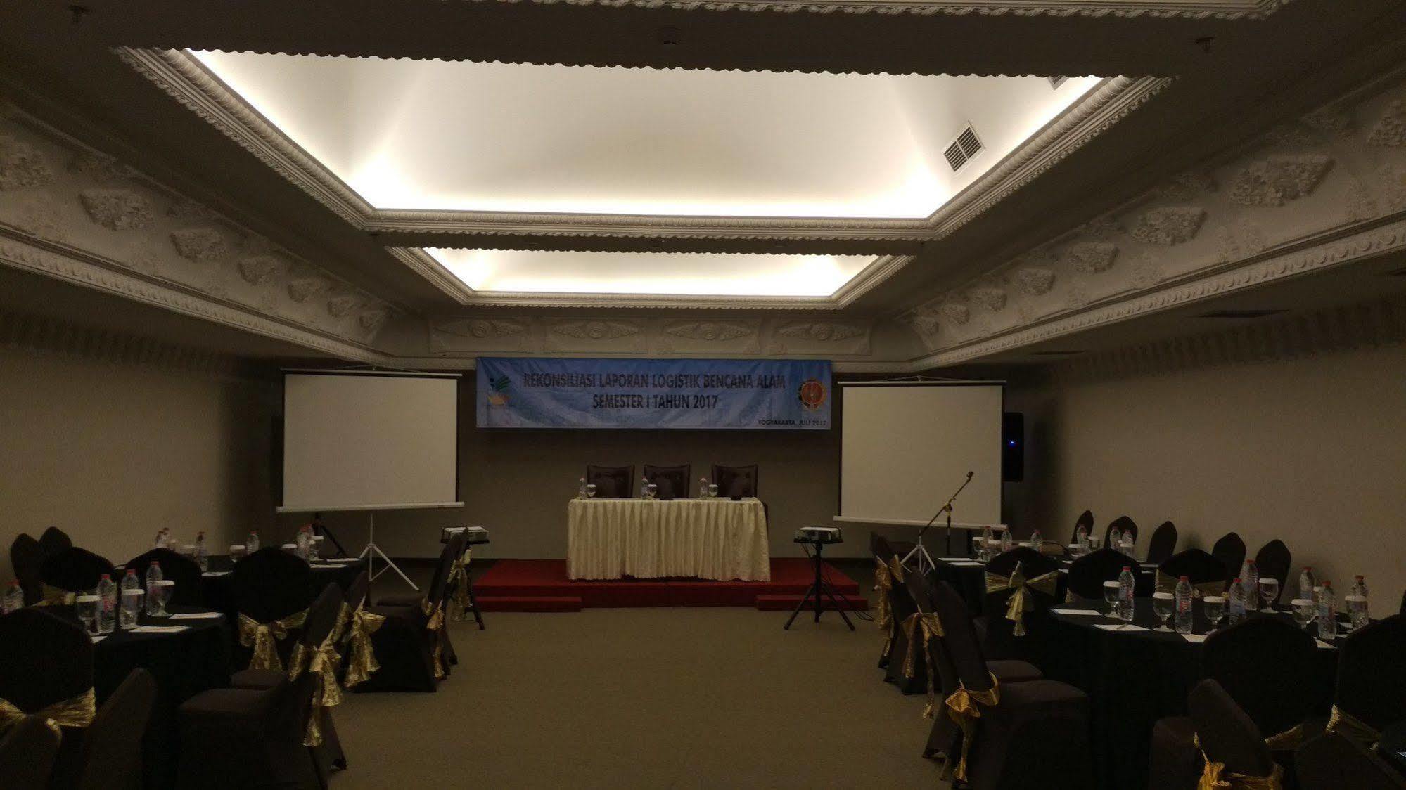 D'Senopati Malioboro Grand Hotel Yogyakarta Luaran gambar