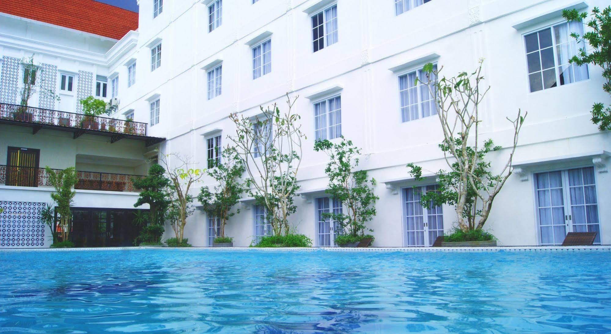 D'Senopati Malioboro Grand Hotel Yogyakarta Luaran gambar